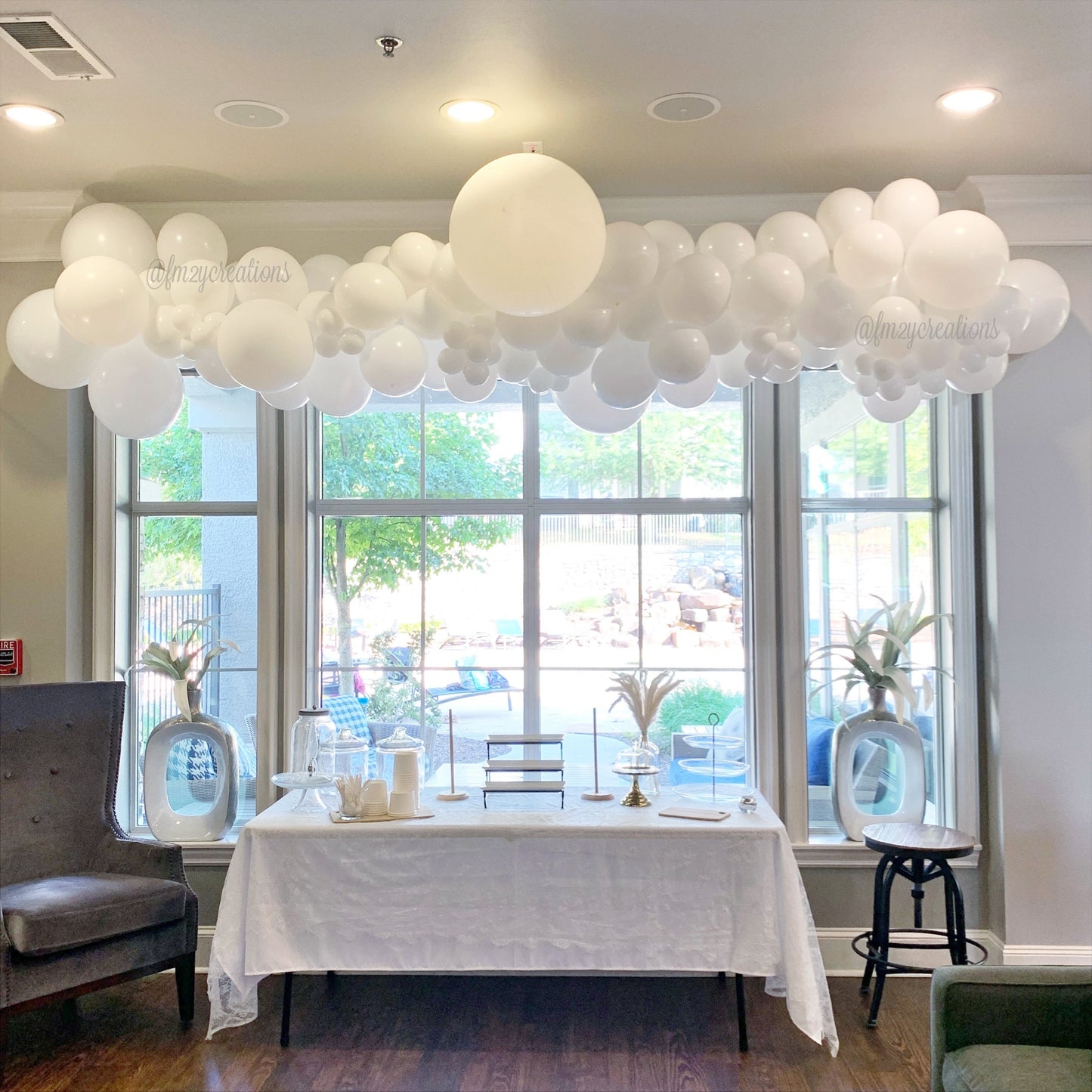 Pure Elegance White Balloon Garland Kit